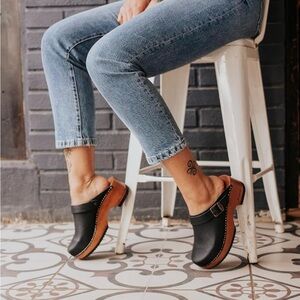 Authentic Kebba Clogs Gypsy Black Size 7.5/37